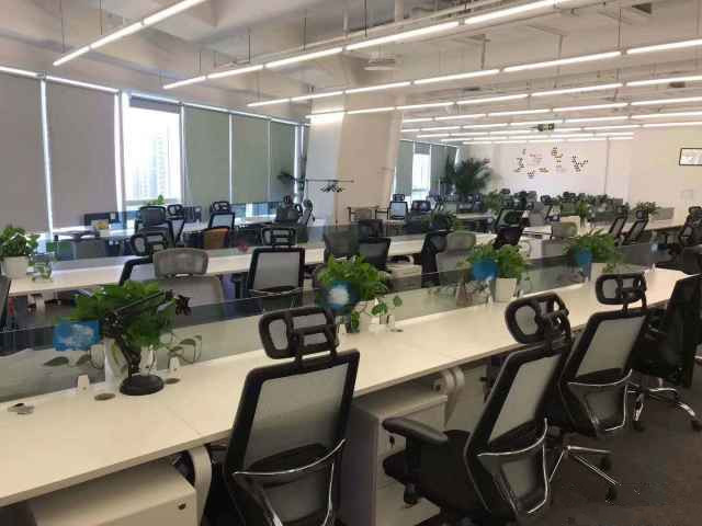京版创意大厦    810平米办公室  5.5元/平  